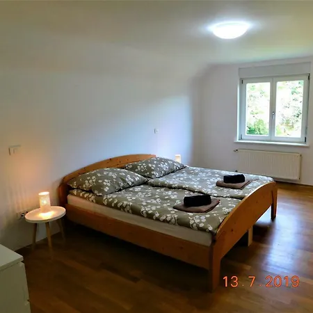 Pocitniska Hisa Lencka * Bohinjska Bela